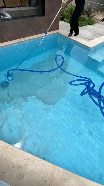تنظيف المسابح — صورة 76